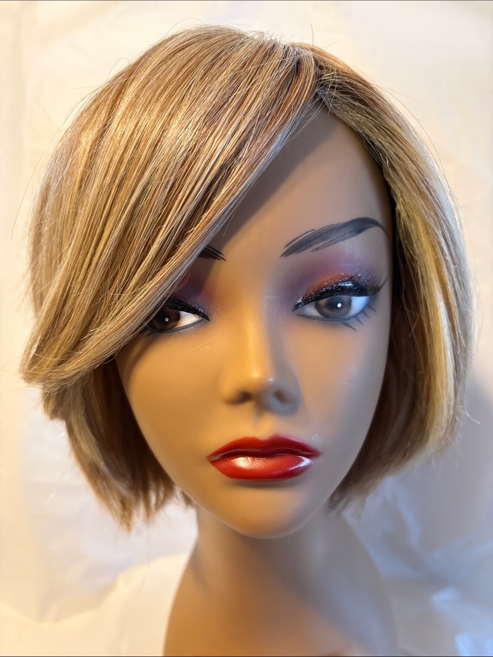 Raquel Welch Straight Up With A Twist Wig - Picture 5 of 14